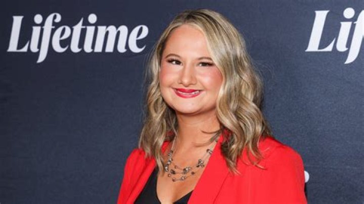 Lindsay Crouse's Impressive Net Worth: Unraveling The Actress's Wealth